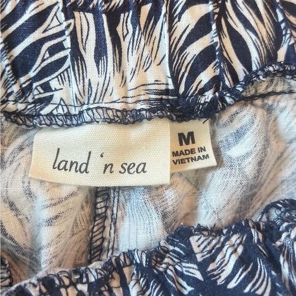 Casual Shorts - Picture 3 of 5